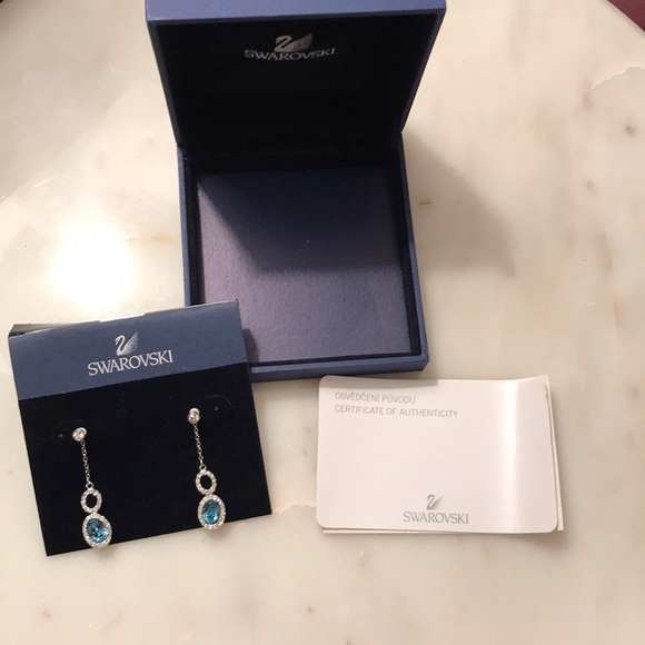 NWT Swarovski Topaz Diamond Silver Drop Earrings - Picture 2 of 5